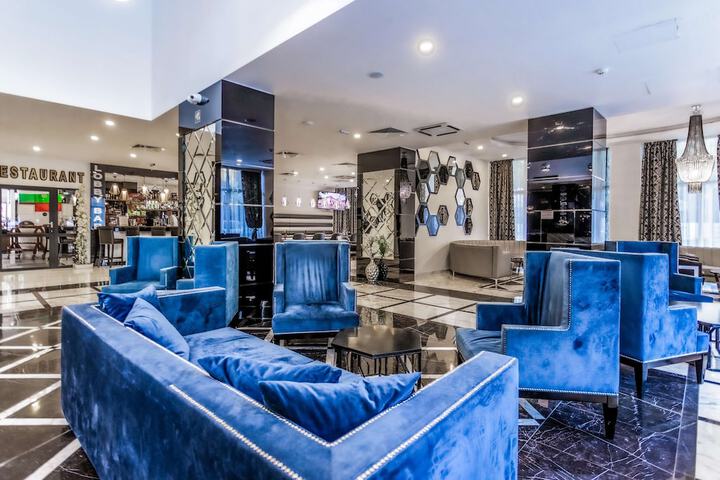 Guest Lobby