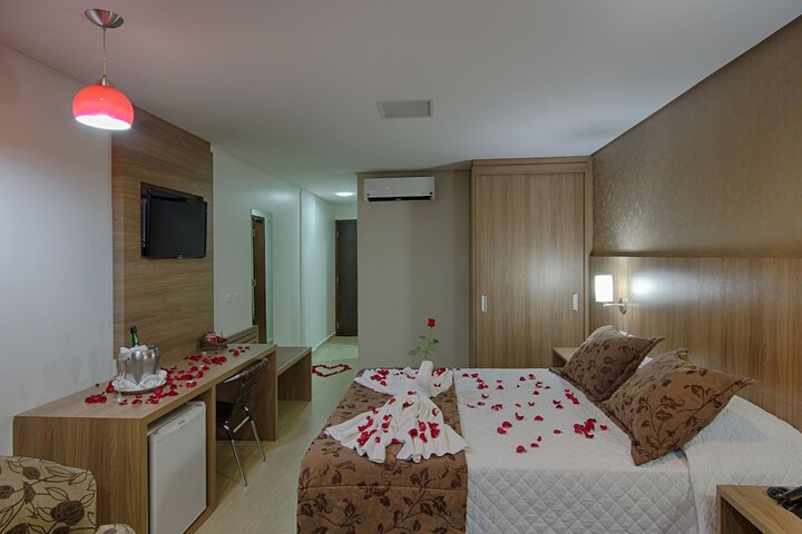 Room 28 of 67