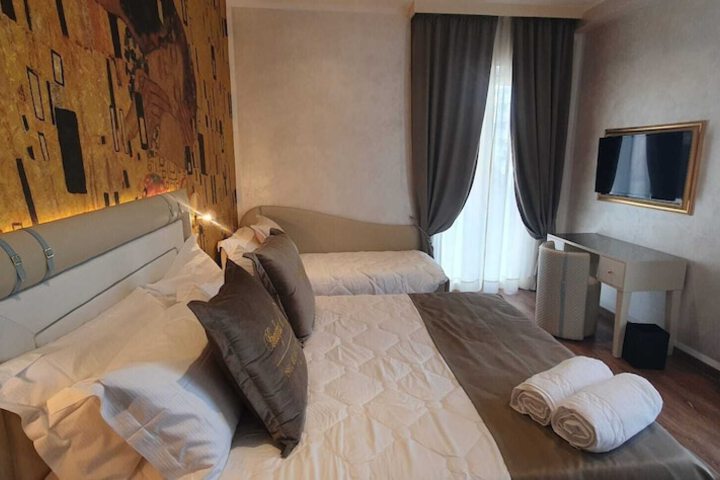 Room 40 of 138