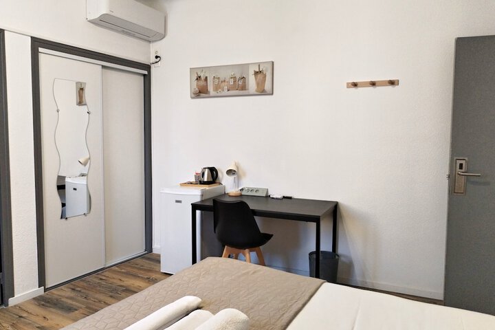 Room 17 of 47