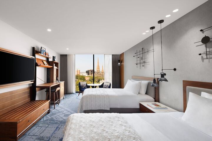 Room 11 of 110