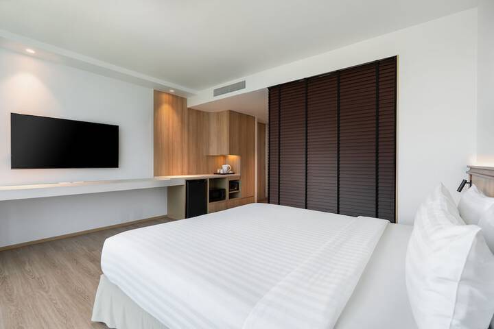 Room 20 of 106
