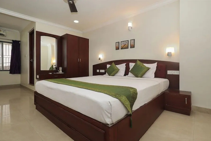 Room 2 of 15