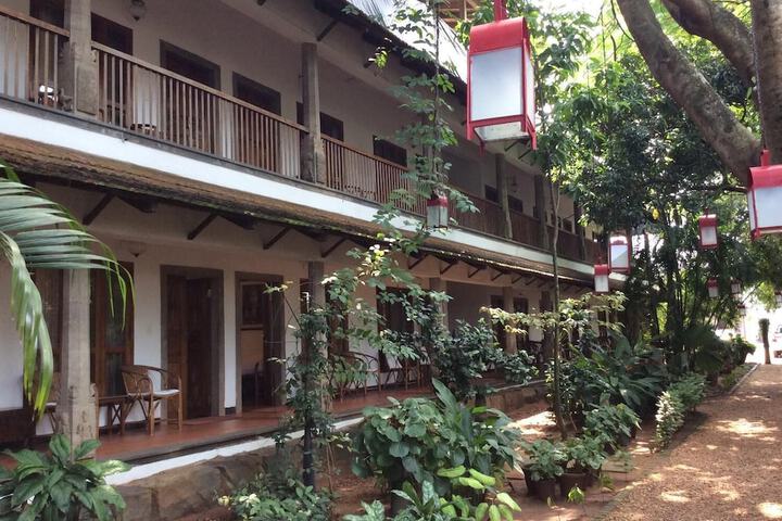 Hotel 44 of 44