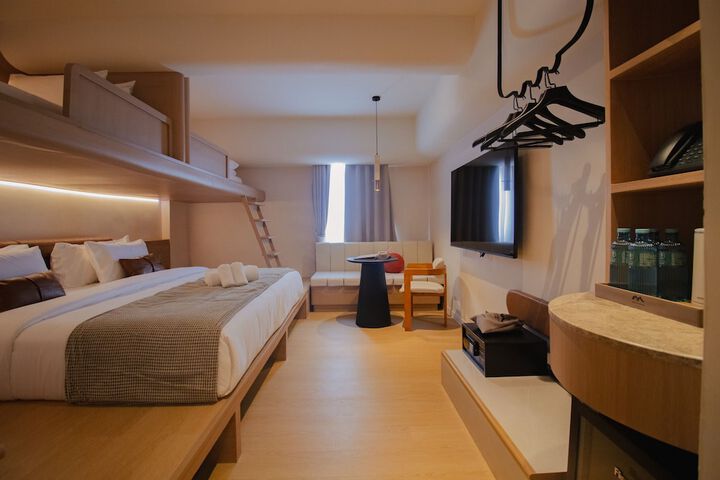 Room 47 of 59