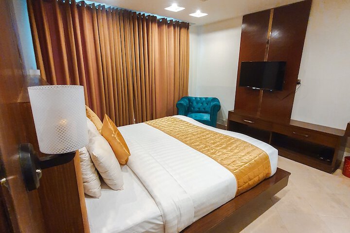 Room 14 of 42