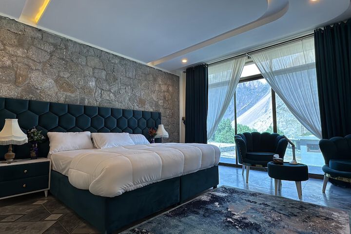 Room 15 of 39