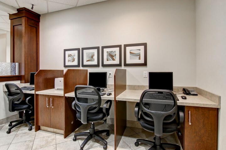 Business Center 46 of 49