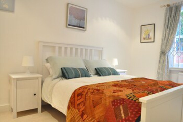 Room 16 of 19