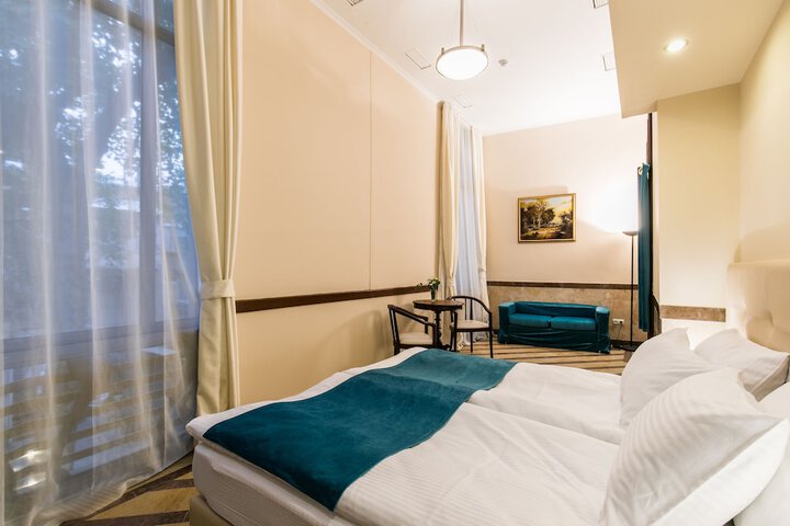 Room 14 of 72