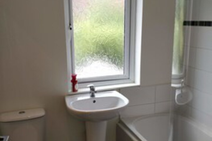Room 4 of 15