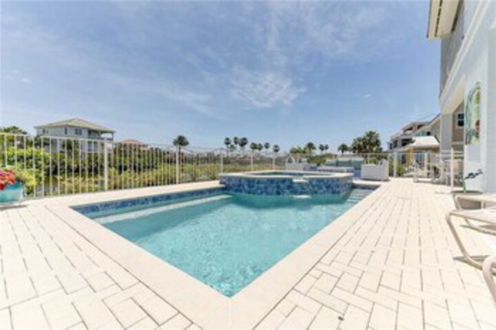 Exterior of Beachglass 5 Bedrooms, Sleeps 10, Private Pool, Cinnamon Beach Club House
