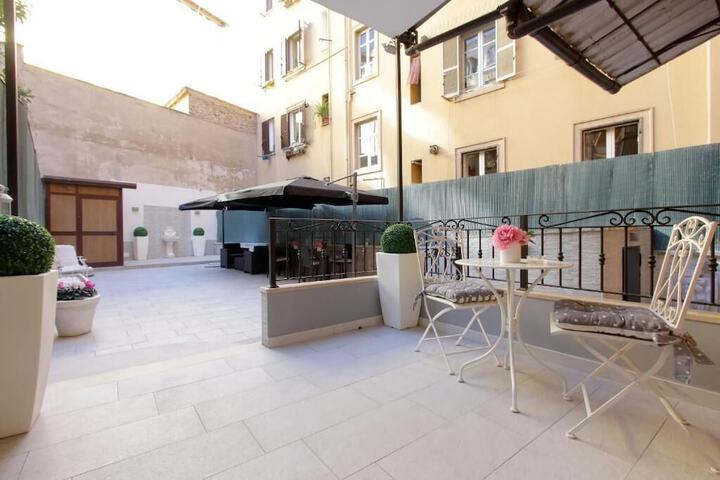 Terrace/Patio 32 of 51