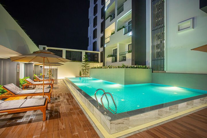 Nalada Hotel