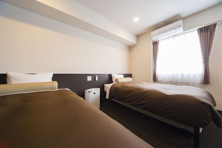 Room 7 of 46