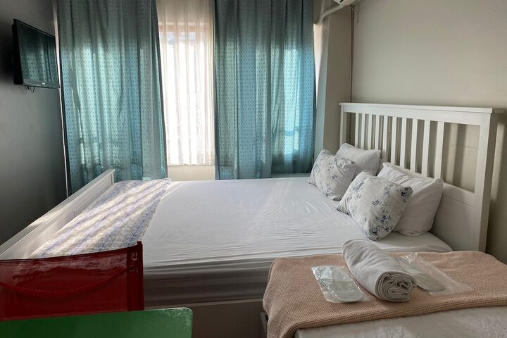 Room 44 of 75