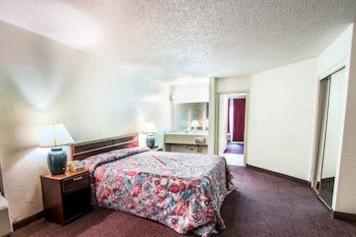 Room 18 of 51