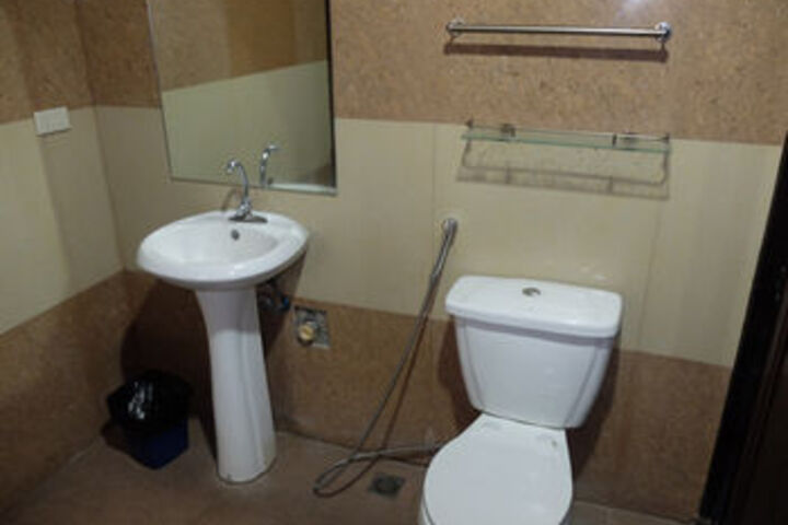 Room 8 of 89