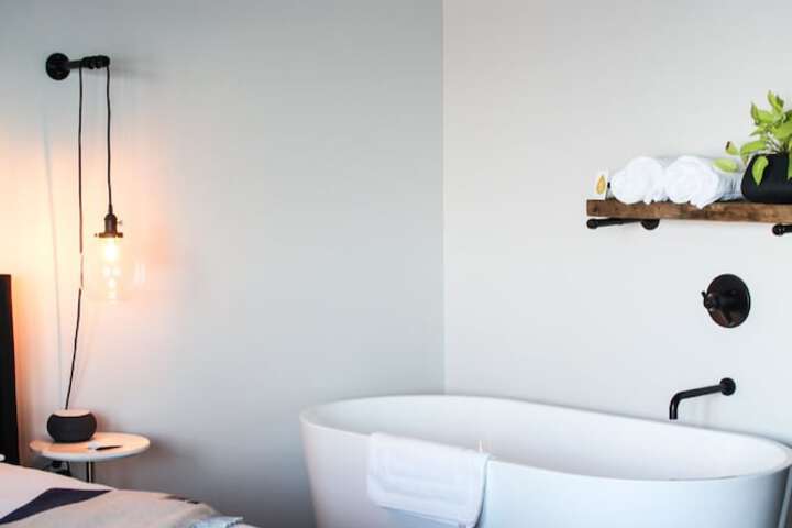 Room 95 of 159