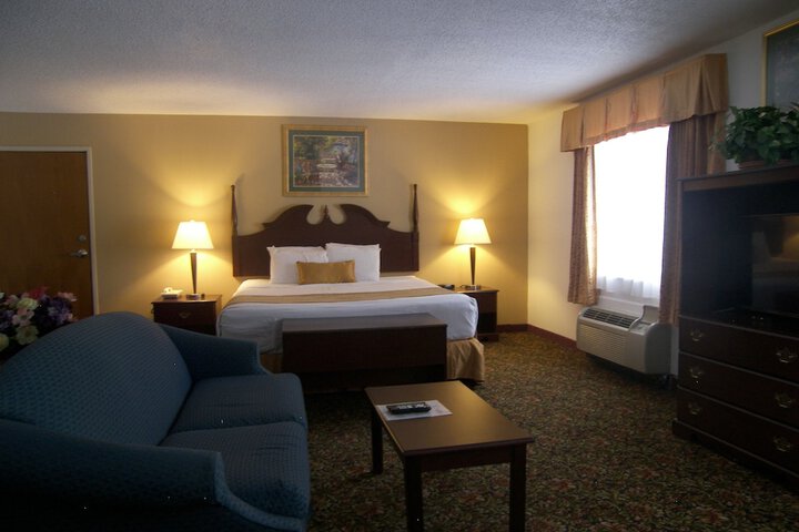 1 King Bed (11 of 11)