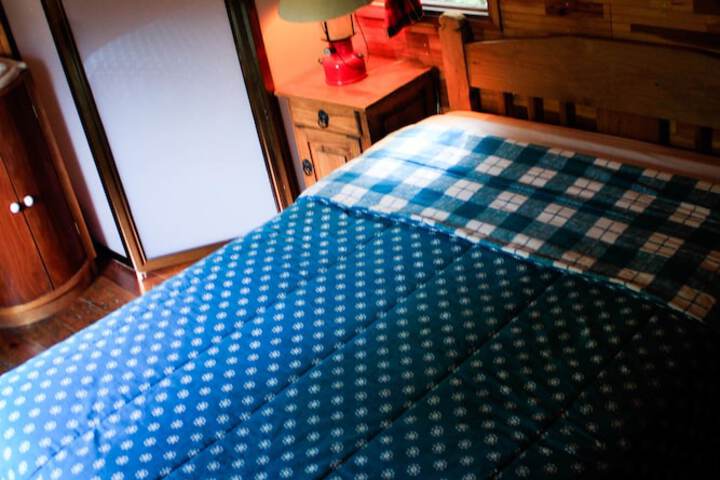 Room 5 of 81
