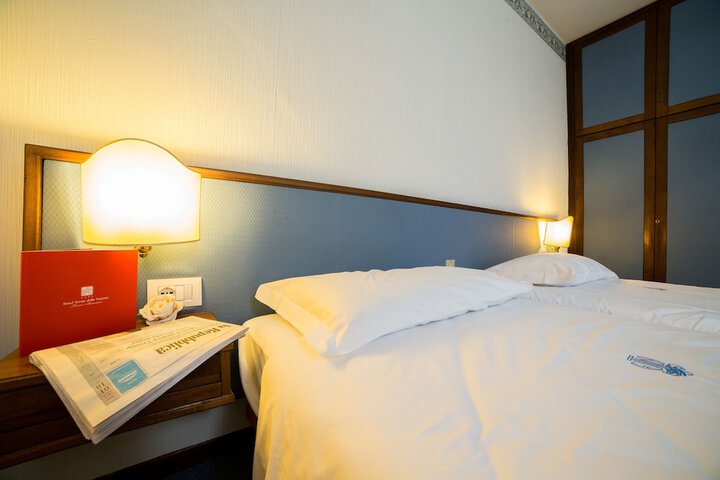 Room 10 of 71