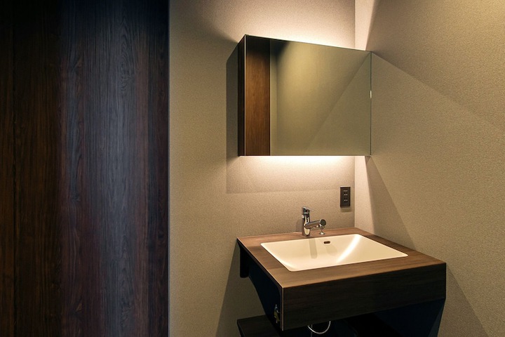 Room 13 of 71