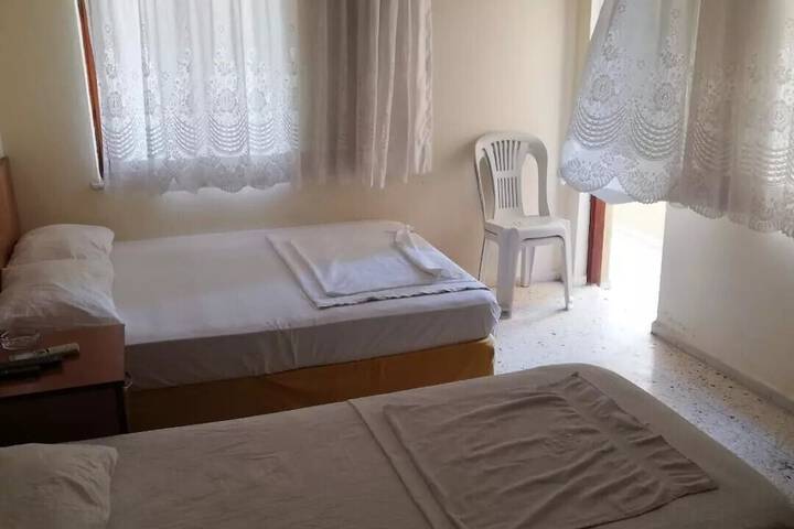 Room 3 of 11