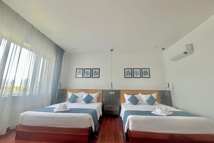 Room 15 of 72