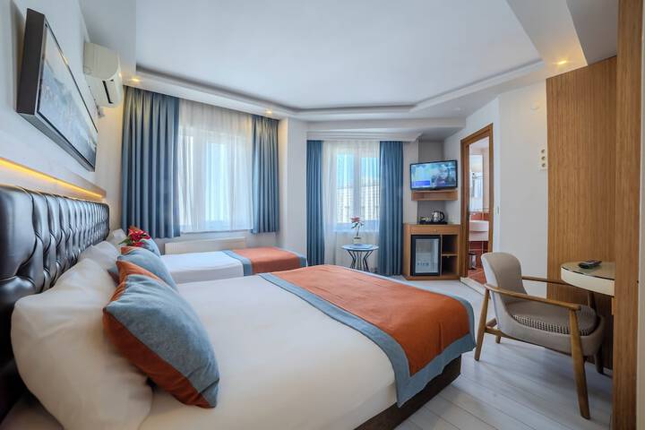 Room 3 of 66