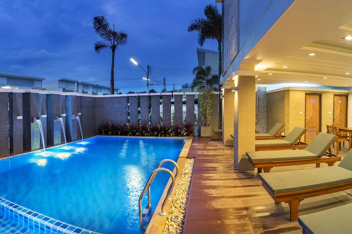 Pool 38 of 63