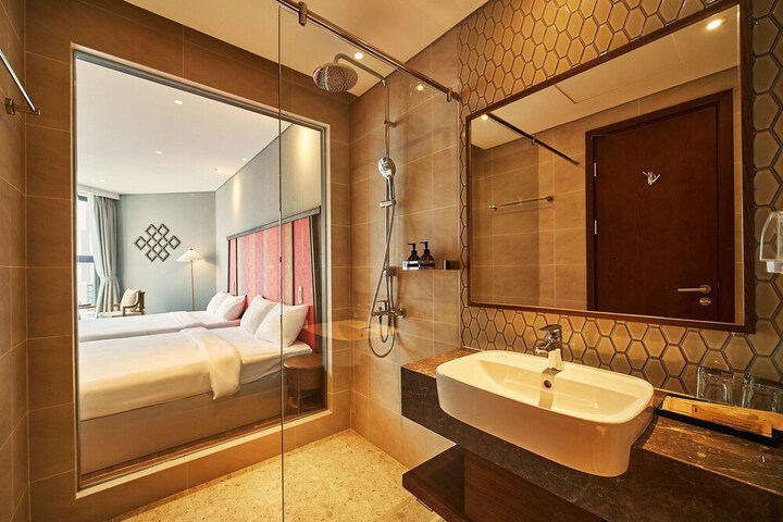Room 73 of 130