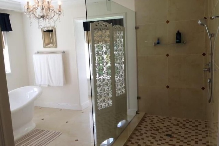 Room 20 of 28