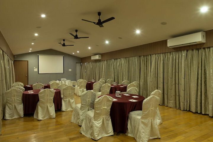 Ballroom/Hall 50 of 58