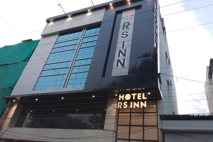 HOTEL RS INN
