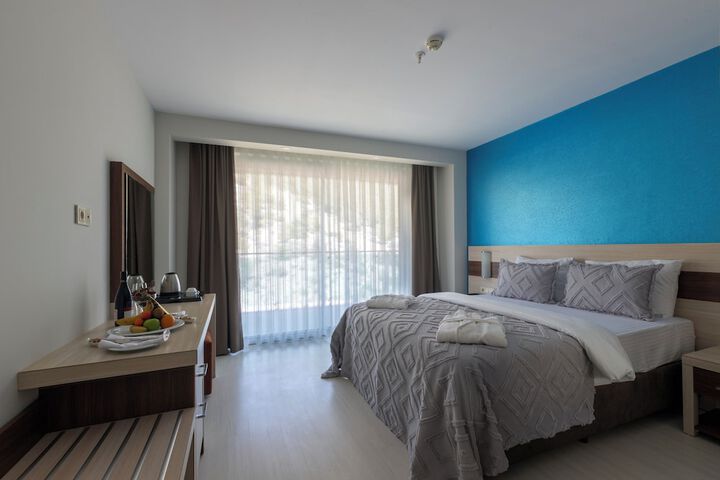 Room 4 of 67