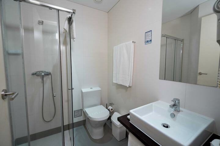 Room 34 of 38