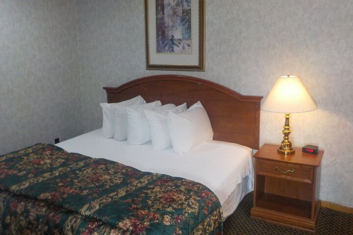Room 11 of 43