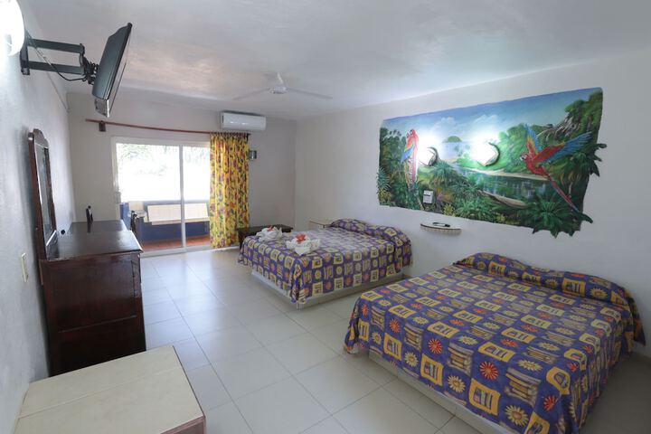 Room 7 of 53