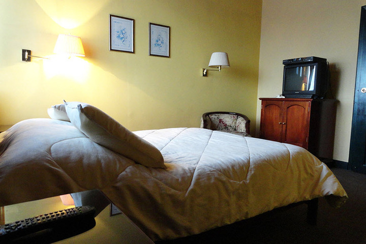 Room 10 of 10