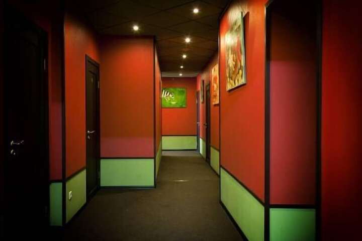 Ballroom/Hall 74 of 77
