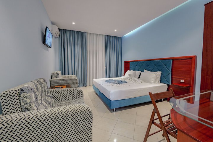 Room 51 of 101