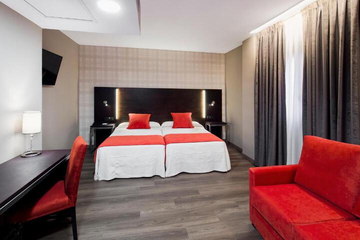 Room 3 of 45