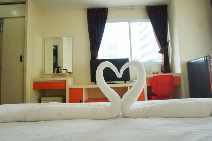 Room 15 of 76