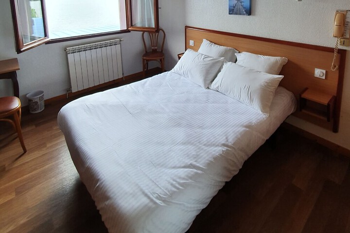 Room 12 of 31
