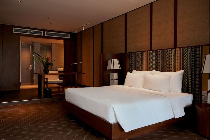 Hotel 84 of 94