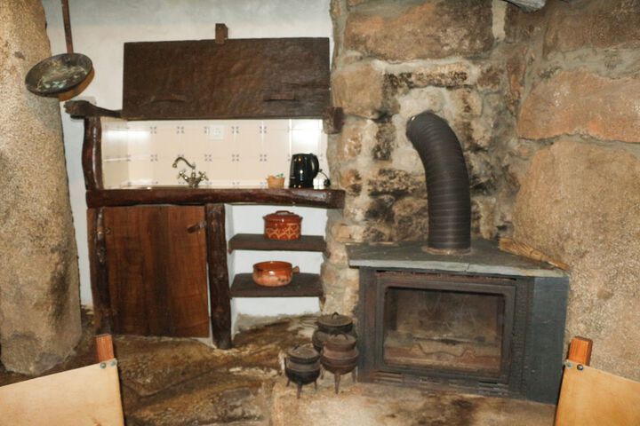 Room 3 of 41
