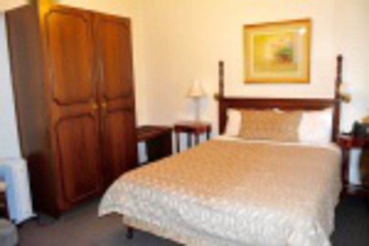 Room 605 of 768