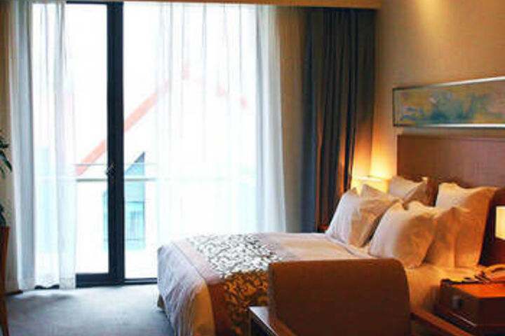 Room 15 of 39