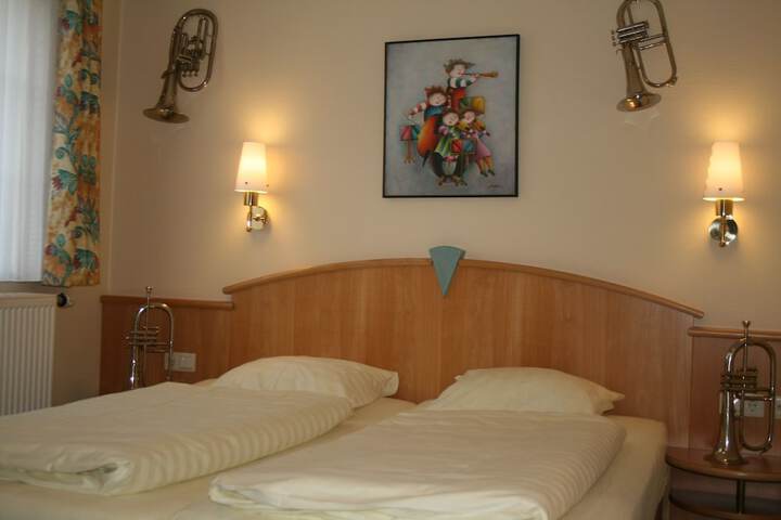 Room 10 of 52